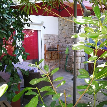 Apartments Anita ซริกเวนิซา ภายนอก รูปภาพ