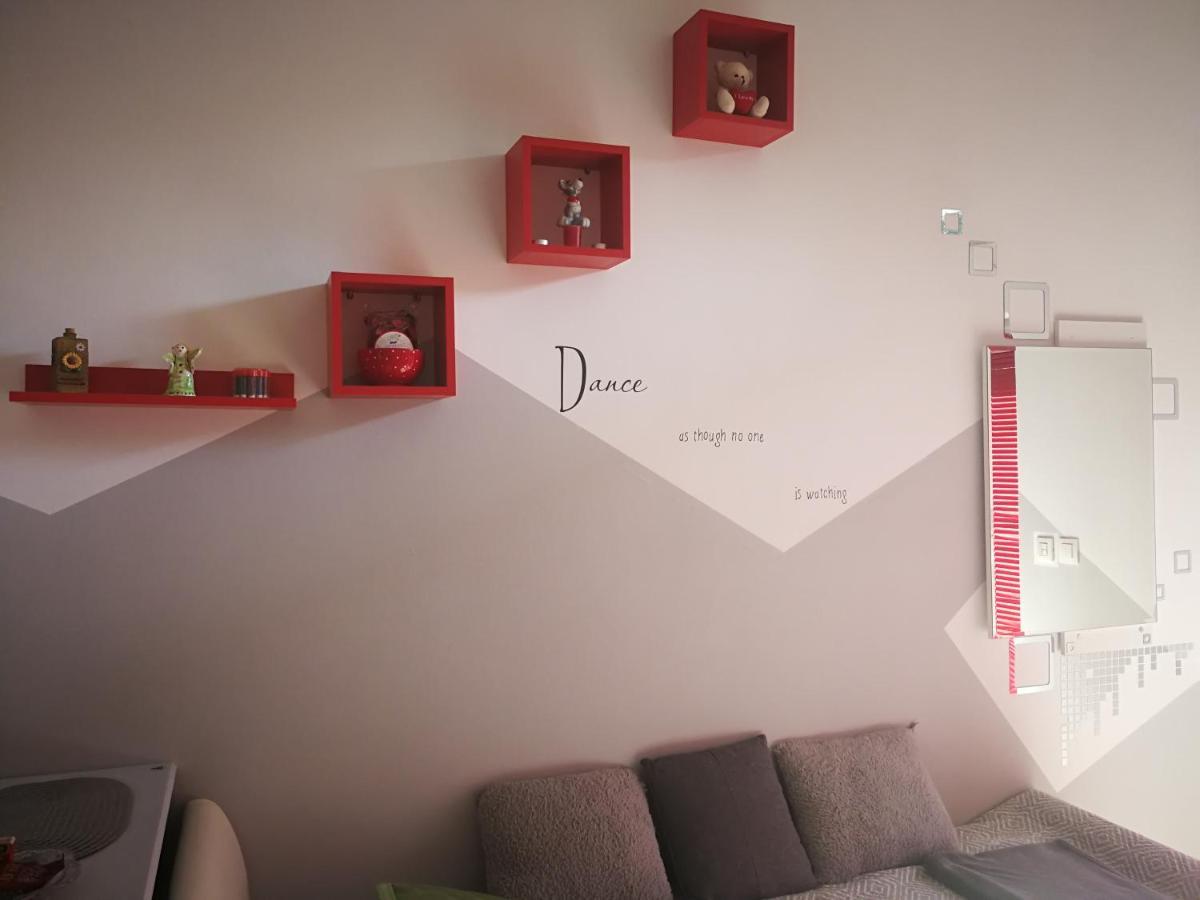 Apartments Anita ซริกเวนิซา ภายนอก รูปภาพ